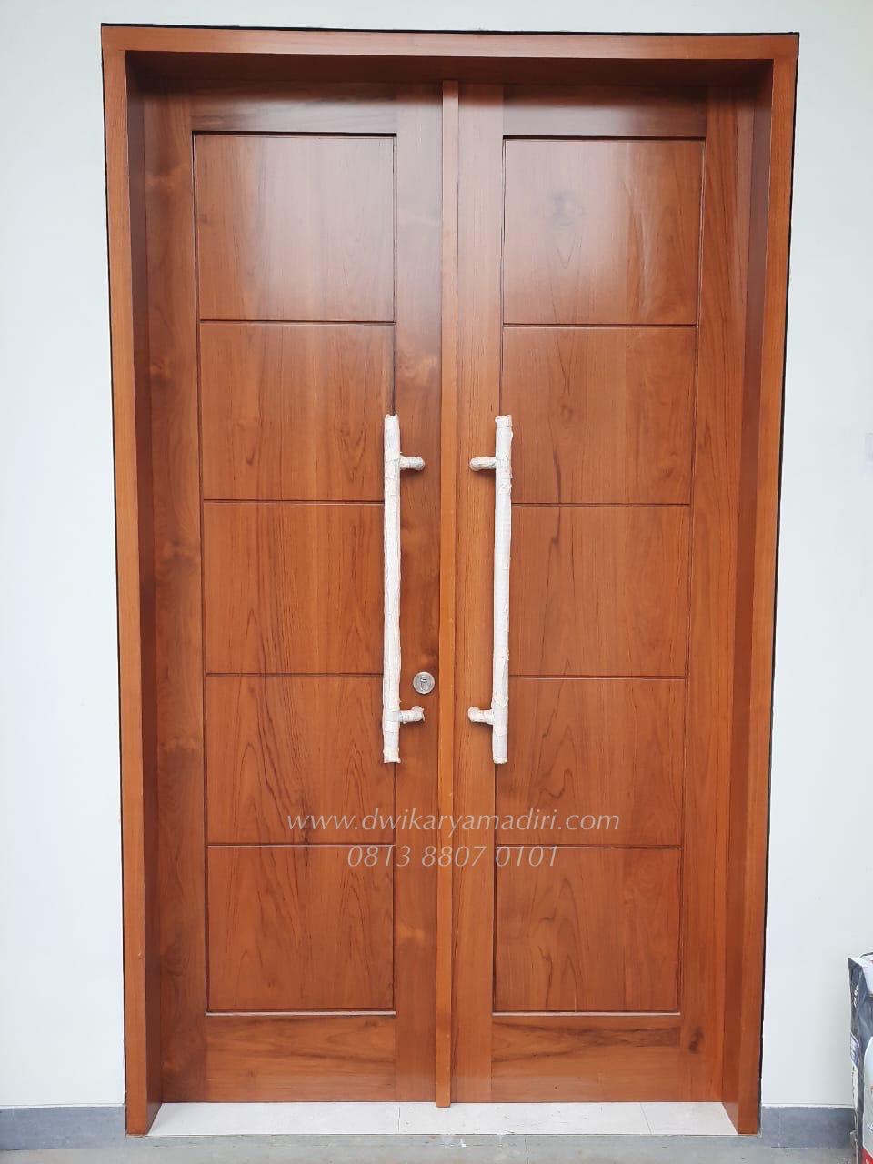 Pintu Panel Kayu Jati